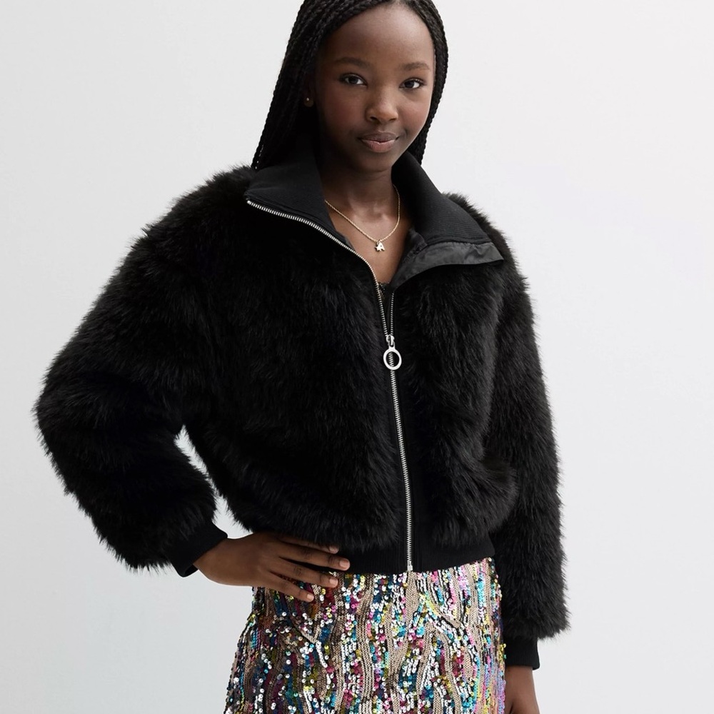 Limited Too girl’s Faux Fur Mock Neck Zip up bomber jacket 12/14